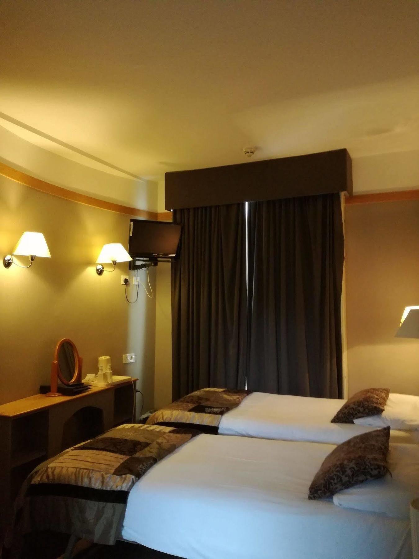 Leeson Inn Downtown Dublino Esterno foto